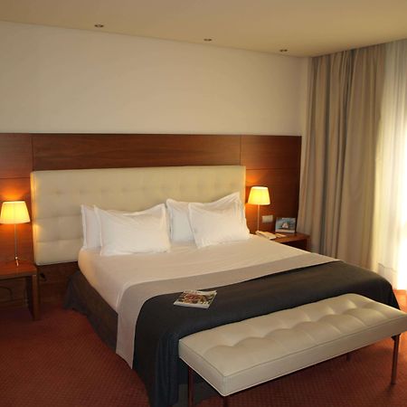 Silken Coliseum Hotel Santander Eksteriør billede