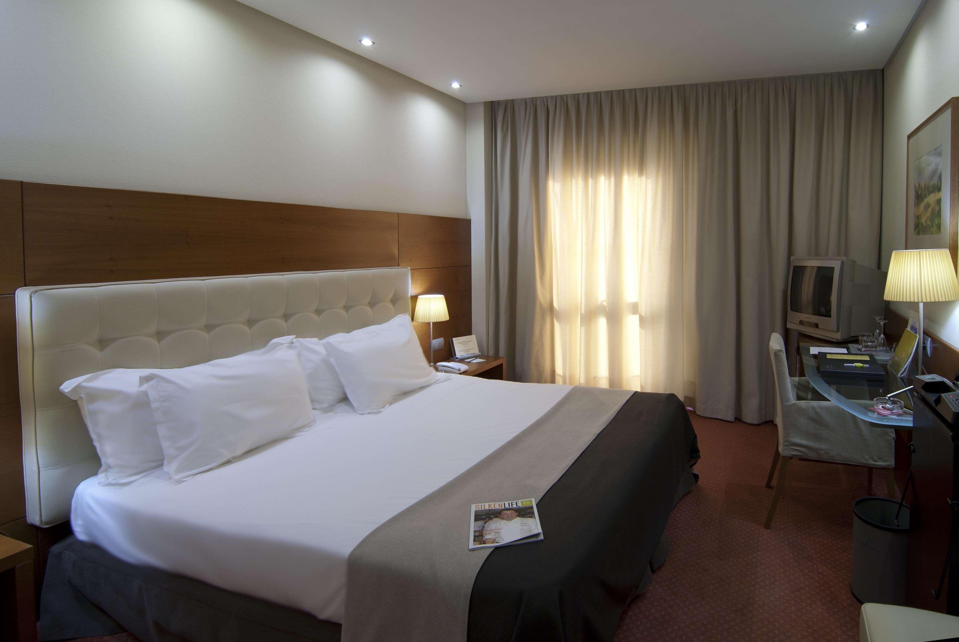 Silken Coliseum Hotel Santander Eksteriør billede