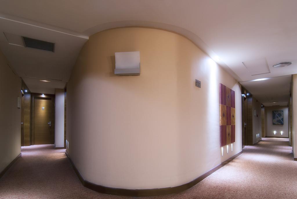 Silken Coliseum Hotel Santander Eksteriør billede